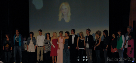 FashionShow2010-368
